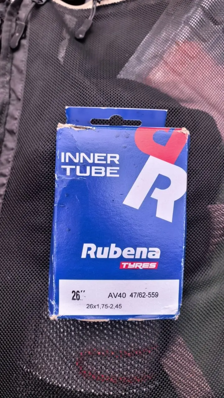 Коробка велосипедной камеры Rubena 26 дюймов с вентилем AV40